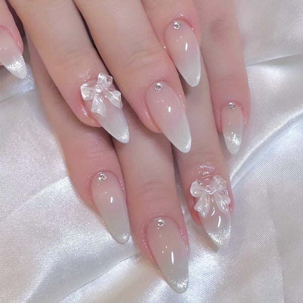 Bow Cat Eye Veloura Nails